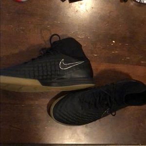 Nike Magista X Proximo II IC : Black/Gum Men’s 10